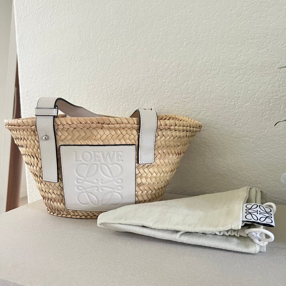 Loewe White Small leather-trimmed woven raffia tote